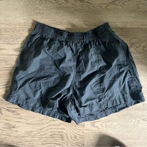 Uniqlo Parachute Shorts in Grey | M
